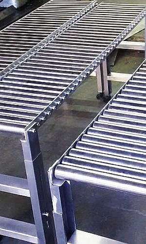 Esteira transportadora de roletes Esteira transportadora de roletes